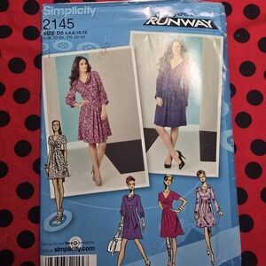 New Uncut Simplicity Women's Dress Pattern